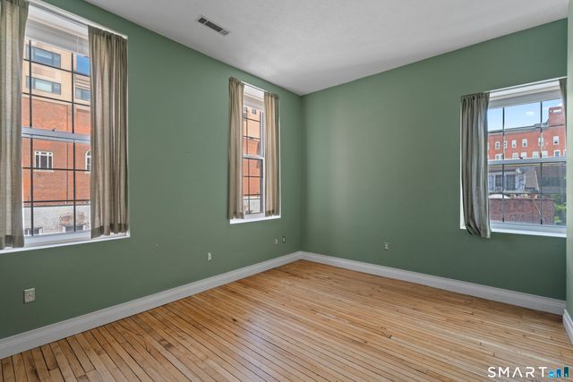 196 Crown Street 3J, New Haven, CT 06510
