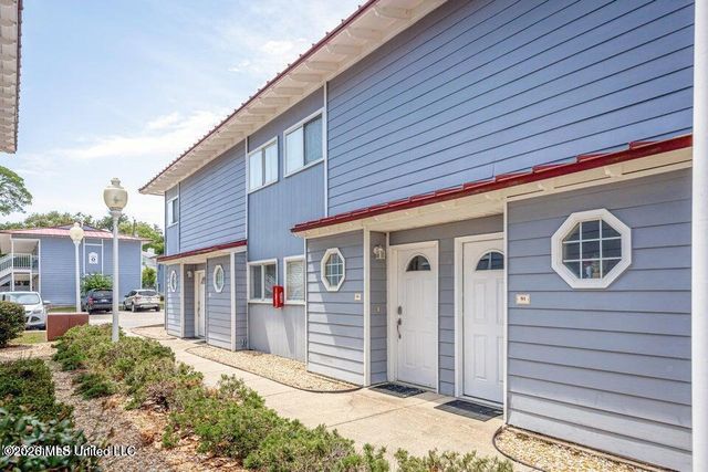 1664 Beach Boulevard, Biloxi, MS 39531
