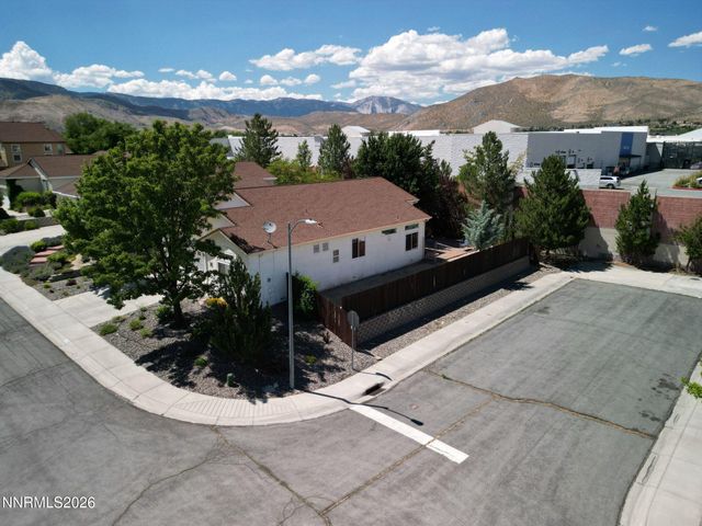 1064 Ridgefield Drive, Carson City, NV 89706
