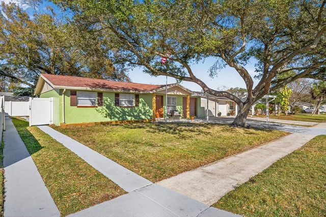 8411 WESTRIDGE DRIVE, Tampa, FL 33615