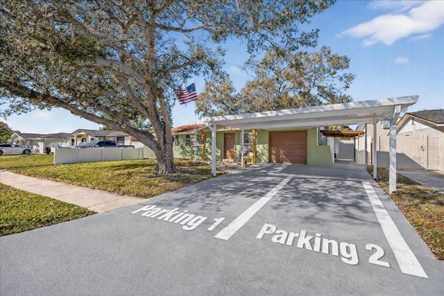 8411 WESTRIDGE DRIVE, Tampa, FL 33615
