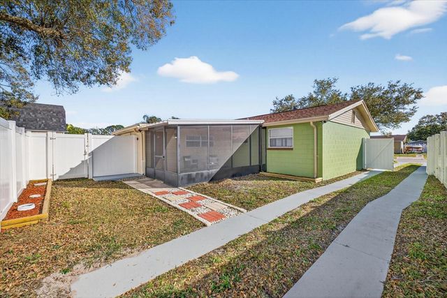 8411 WESTRIDGE DRIVE, Tampa, FL 33615