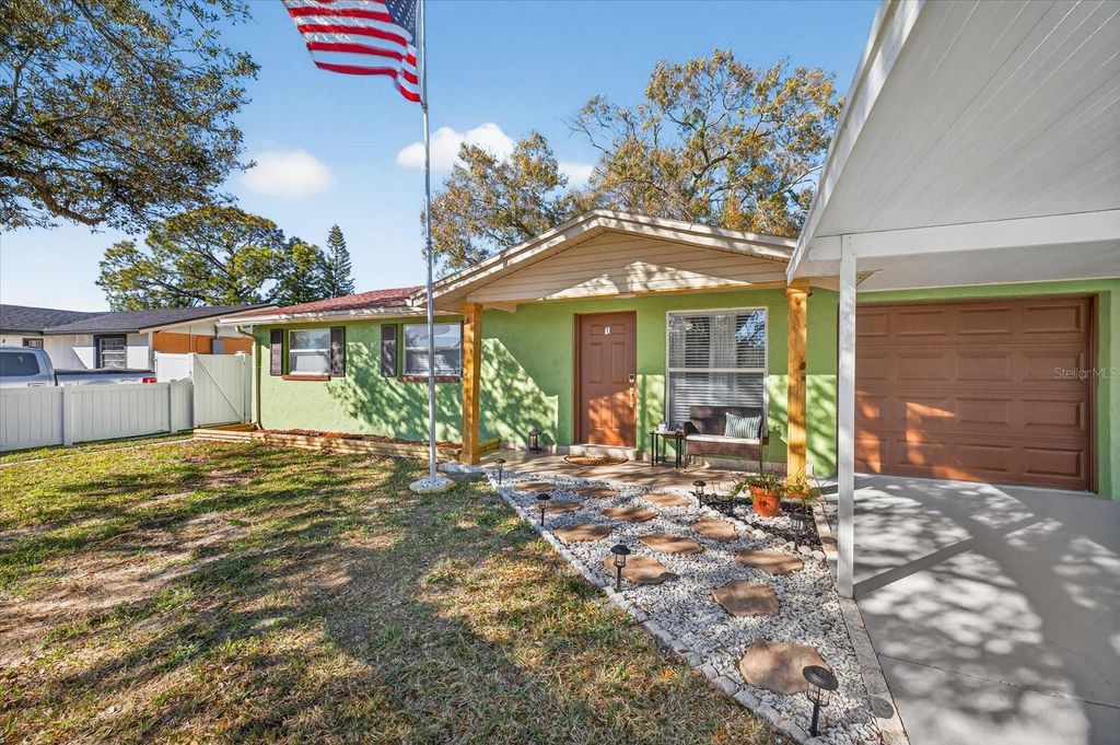 8411 WESTRIDGE DRIVE, Tampa, FL 33615