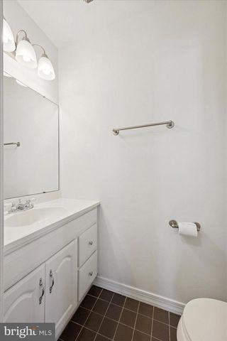 238 COLETTE CT, Levittown, PA 19057