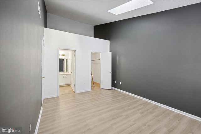 238 COLETTE CT, Levittown, PA 19057