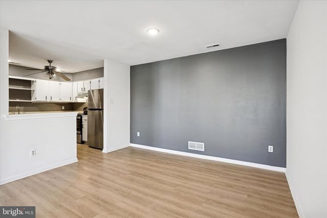 238 COLETTE CT, Levittown, PA 19057