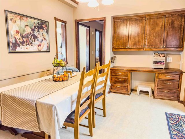 2112 W Rockypoint Drive, Edmond, OK 73003