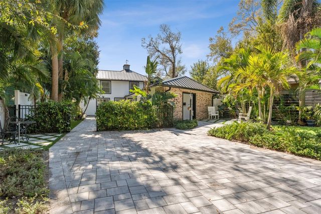 222 11TH AVENUE N, St Petersburg, FL 33701