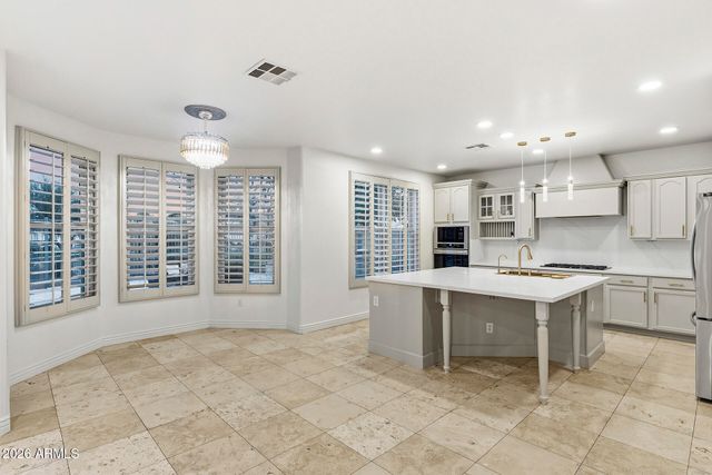 921 E CANYON Way, Chandler, AZ 85249