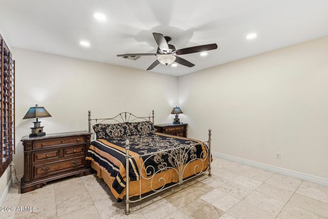 921 E CANYON Way, Chandler, AZ 85249