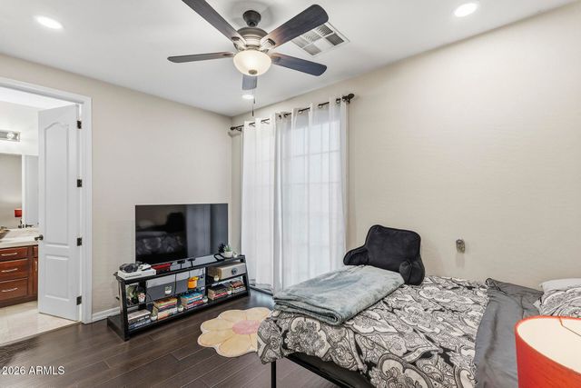 921 E CANYON Way, Chandler, AZ 85249