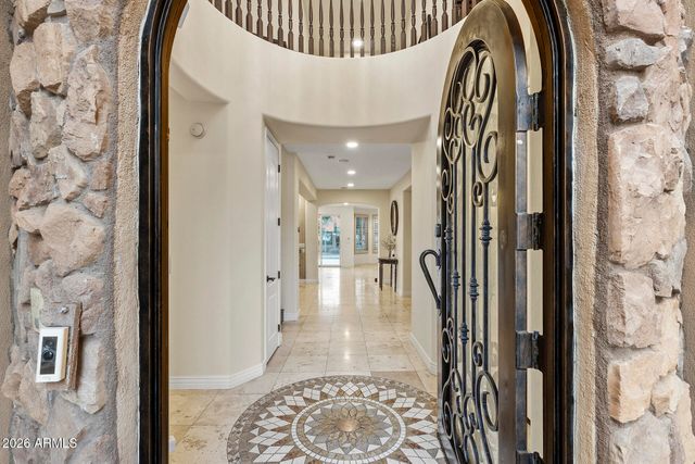 921 E CANYON Way, Chandler, AZ 85249