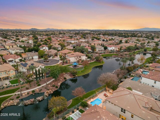 921 E CANYON Way, Chandler, AZ 85249