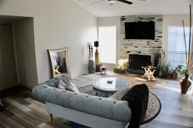 14911 Wunderlich Drive 1706, Houston, TX 77069