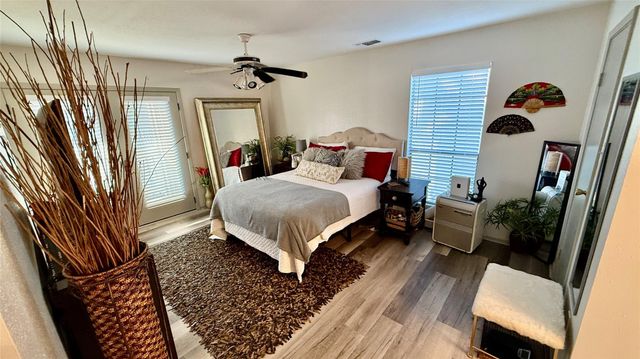 14911 Wunderlich Drive 1706, Houston, TX 77069