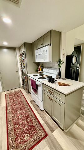 14911 Wunderlich Drive 1706, Houston, TX 77069