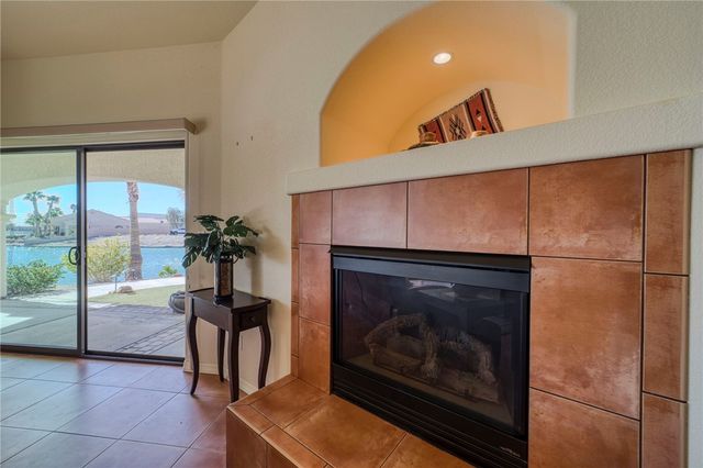 2062 E Lago Grande Cove, Fort Mohave, AZ 86426