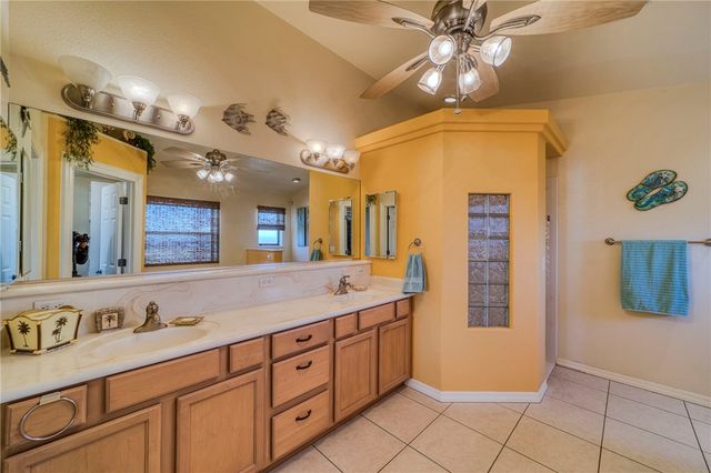 2062 E Lago Grande Cove, Fort Mohave, AZ 86426