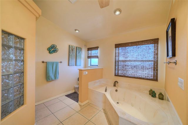 2062 E Lago Grande Cove, Fort Mohave, AZ 86426