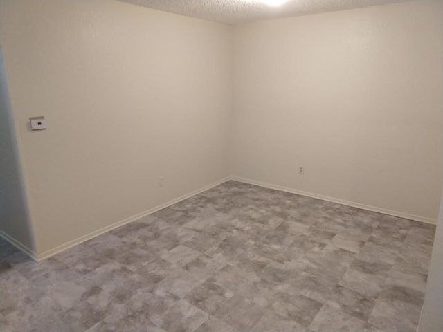 2110 Valleywood Drive, Arlington, TX 76013