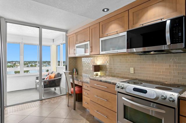 17900 GULF BOULEVARD 6A, Redington Shores, FL 33708