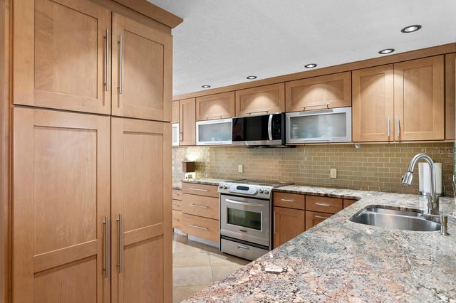 17900 GULF BOULEVARD 6A, Redington Shores, FL 33708