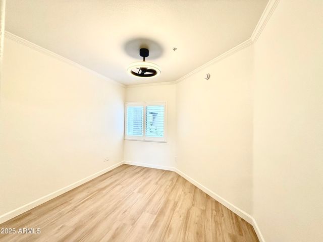 7401 W ARROWHEAD CLUBHOUSE Drive 1015, Glendale, AZ 85308