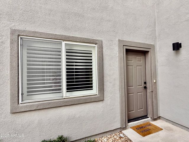 7401 W ARROWHEAD CLUBHOUSE Drive 1015, Glendale, AZ 85308