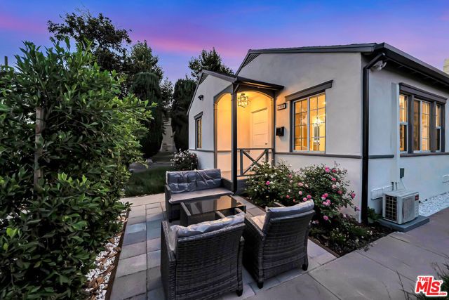 128 Lukens Place, Glendale, CA 91206