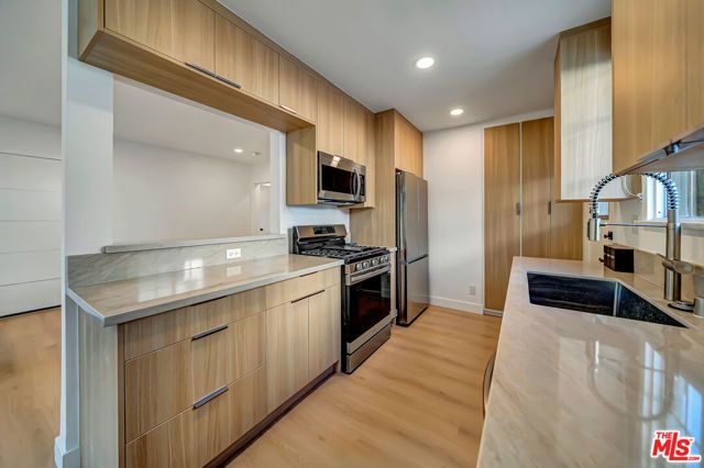 128 Lukens Place, Glendale, CA 91206
