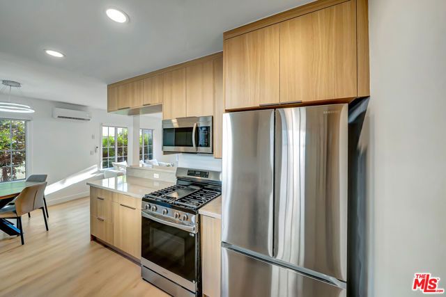 128 Lukens Place, Glendale, CA 91206