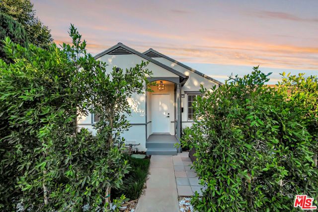 128 Lukens Place, Glendale, CA 91206