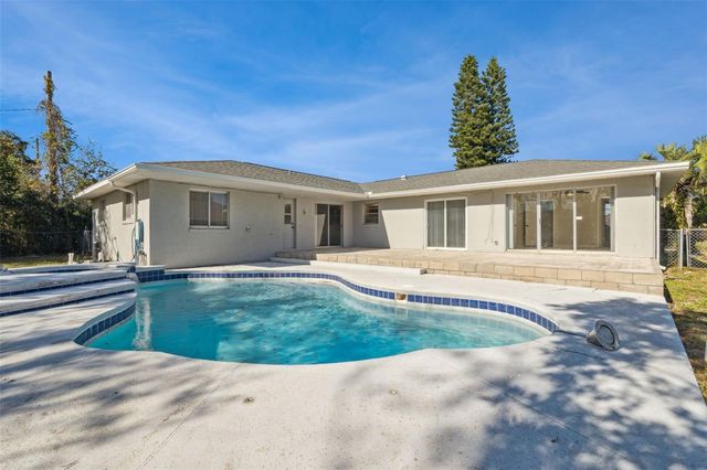 1911 BEACON STREET, Deltona, FL 32738