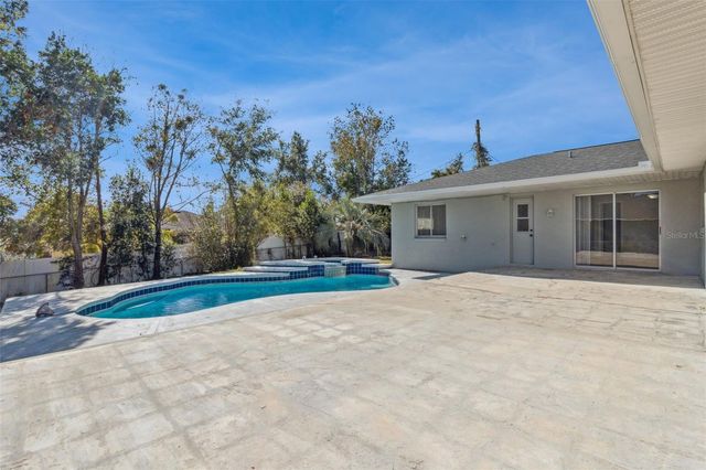 1911 BEACON STREET, Deltona, FL 32738