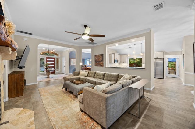 6405 Nusser LN, Austin, TX 78739