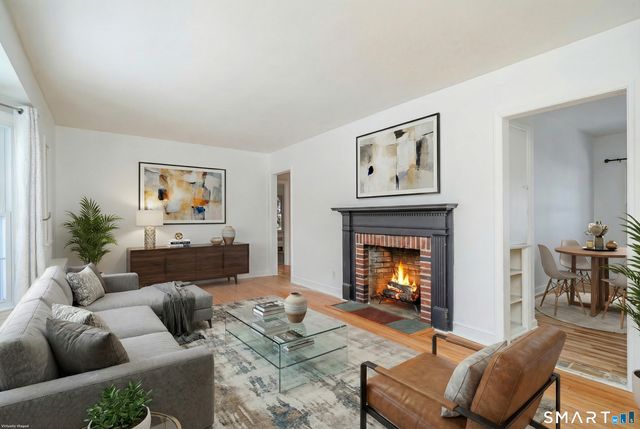 8 First Street Extension, Danbury, CT 06810