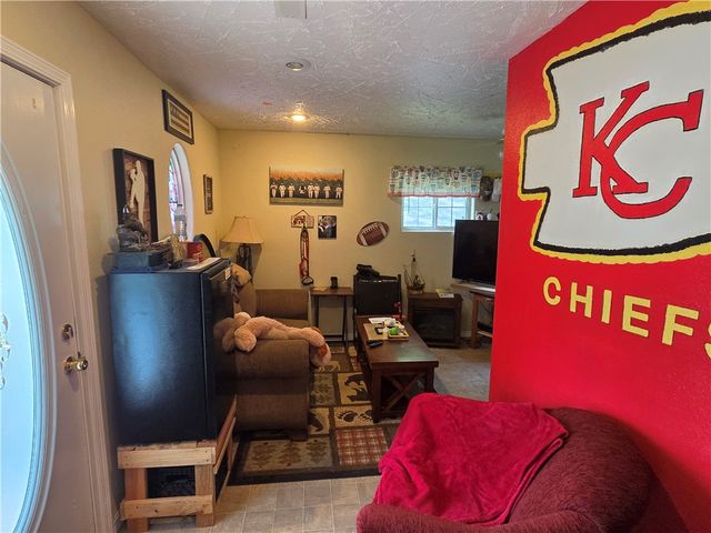 224 N Adams Street, Harrison, AR 72601