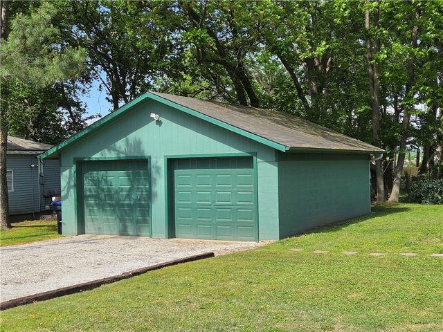 224 N Adams Street, Harrison, AR 72601