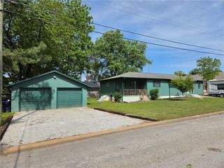 224 N Adams Street, Harrison, AR 72601