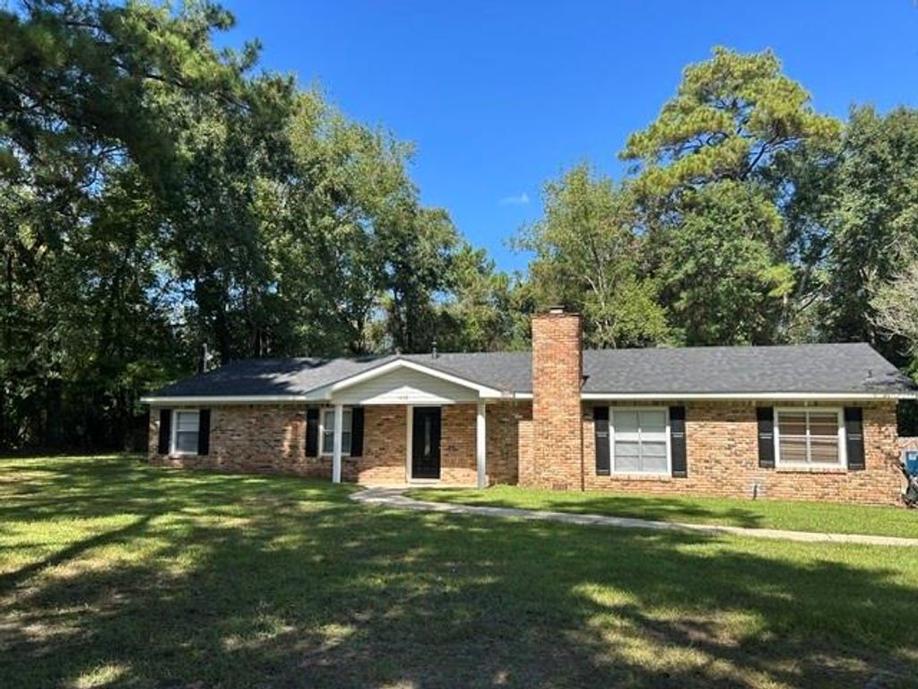 1550 Lartigue Avenue N, Mobile, AL 36605 — exterior