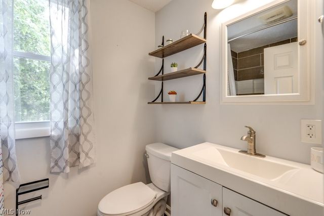 7447 Midland Road, Independence, OH 44131