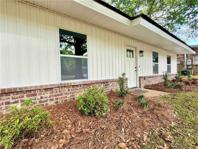 2310 Mcphillips Drive, Daphne, AL 36526