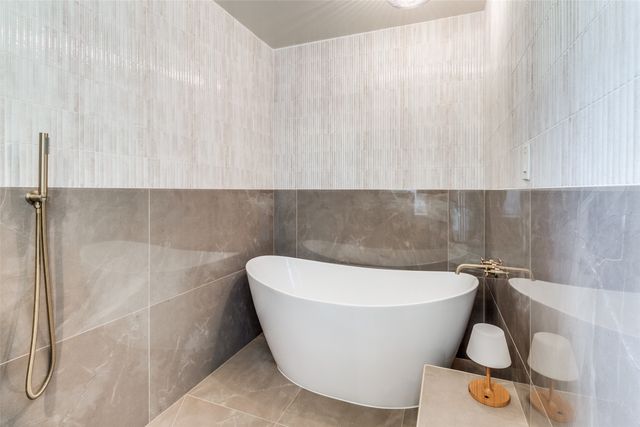 6511 Gaston Avenue, Dallas, TX 75214