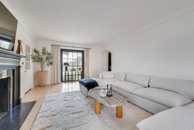 6511 Gaston Avenue, Dallas, TX 75214