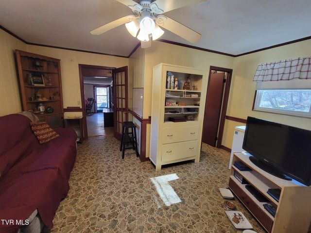 825 Sandy Valley Road, Rogersville, TN 37857