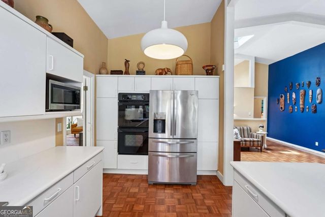 2018 Glacier Drive, Stone Mountain, GA 30087
