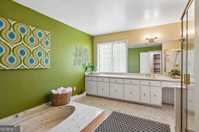 2018 Glacier Drive, Stone Mountain, GA 30087