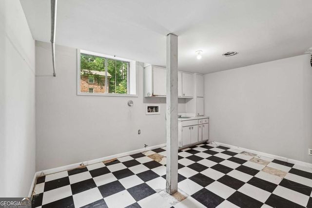 2018 Glacier Drive, Stone Mountain, GA 30087