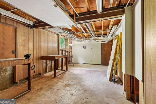 2018 Glacier Drive, Stone Mountain, GA 30087