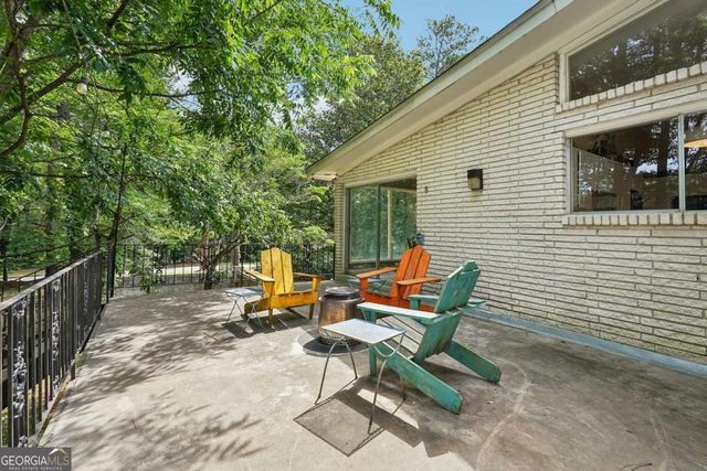 2018 Glacier Drive, Stone Mountain, GA 30087